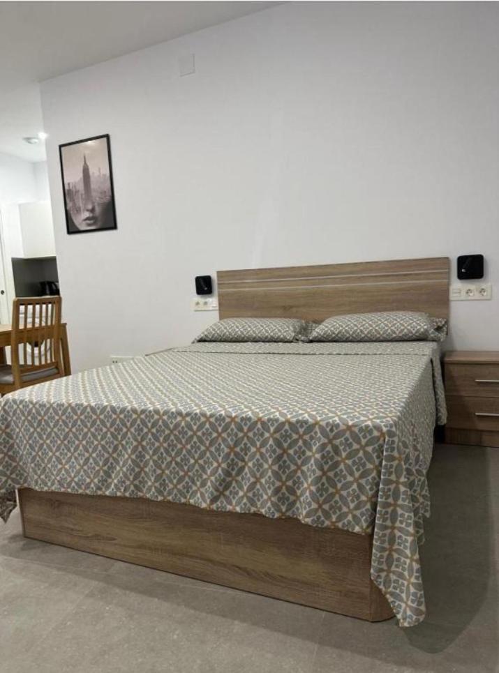 Estupendo Piso A 5 Min De La Estacion De Bus Y Tren Maria Zambrano Apartment Malaga Ngoại thất bức ảnh